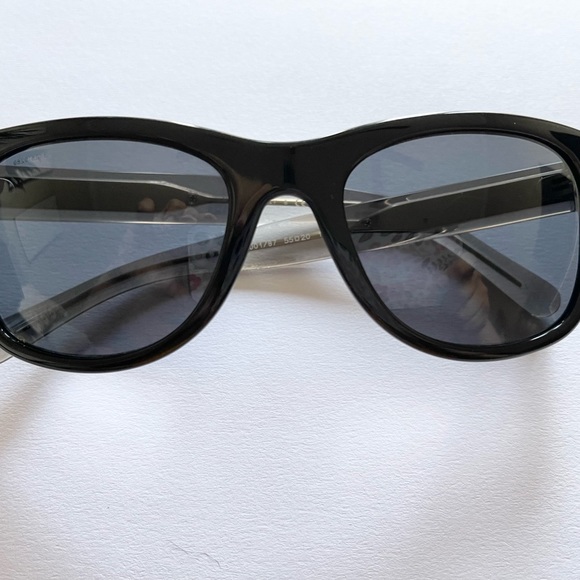 Burberry sunglasses - Picture 2 of 7